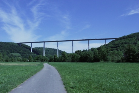 Autobahnbrücke A6